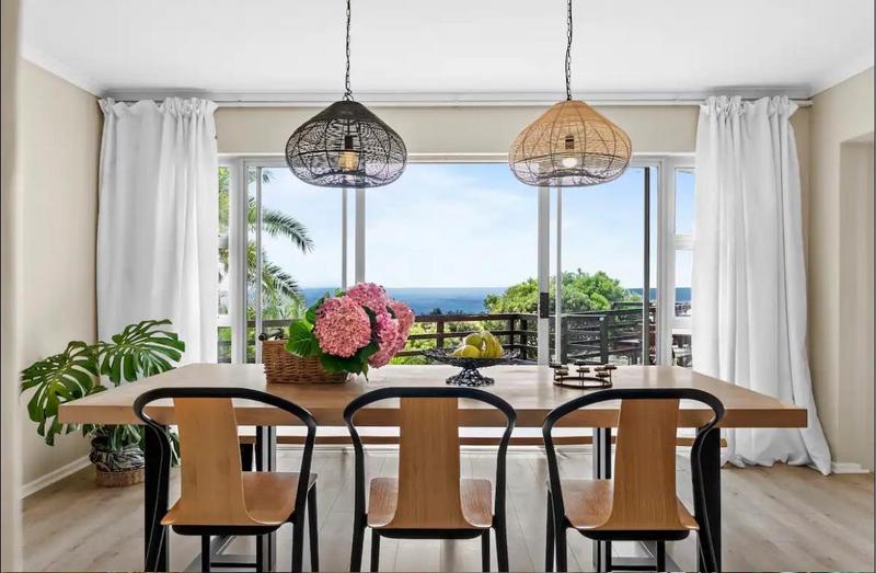 5 Bedroom Property for Sale in Llandudno Western Cape